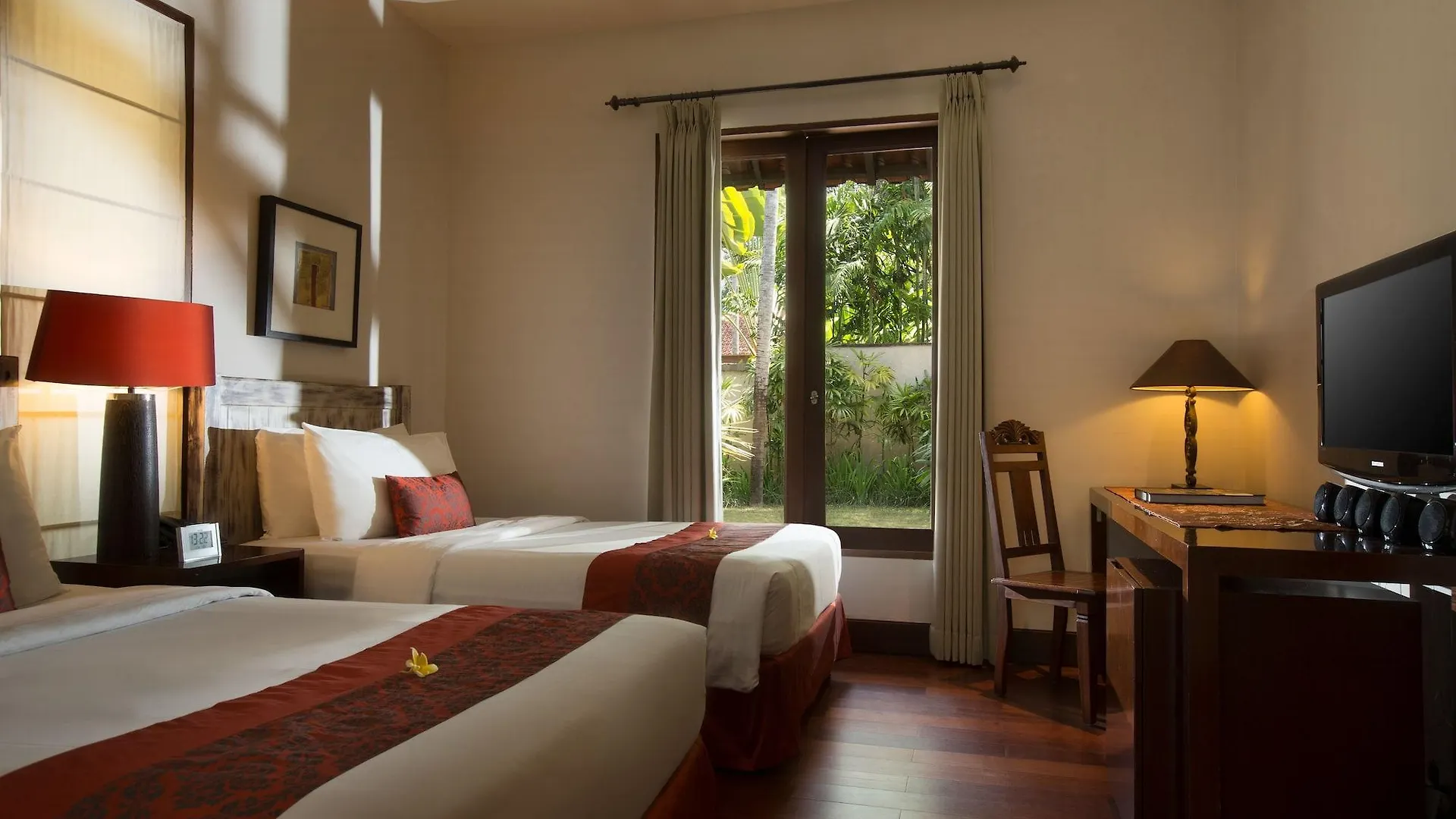 Alaya Dedaun Kuta Villa Legian