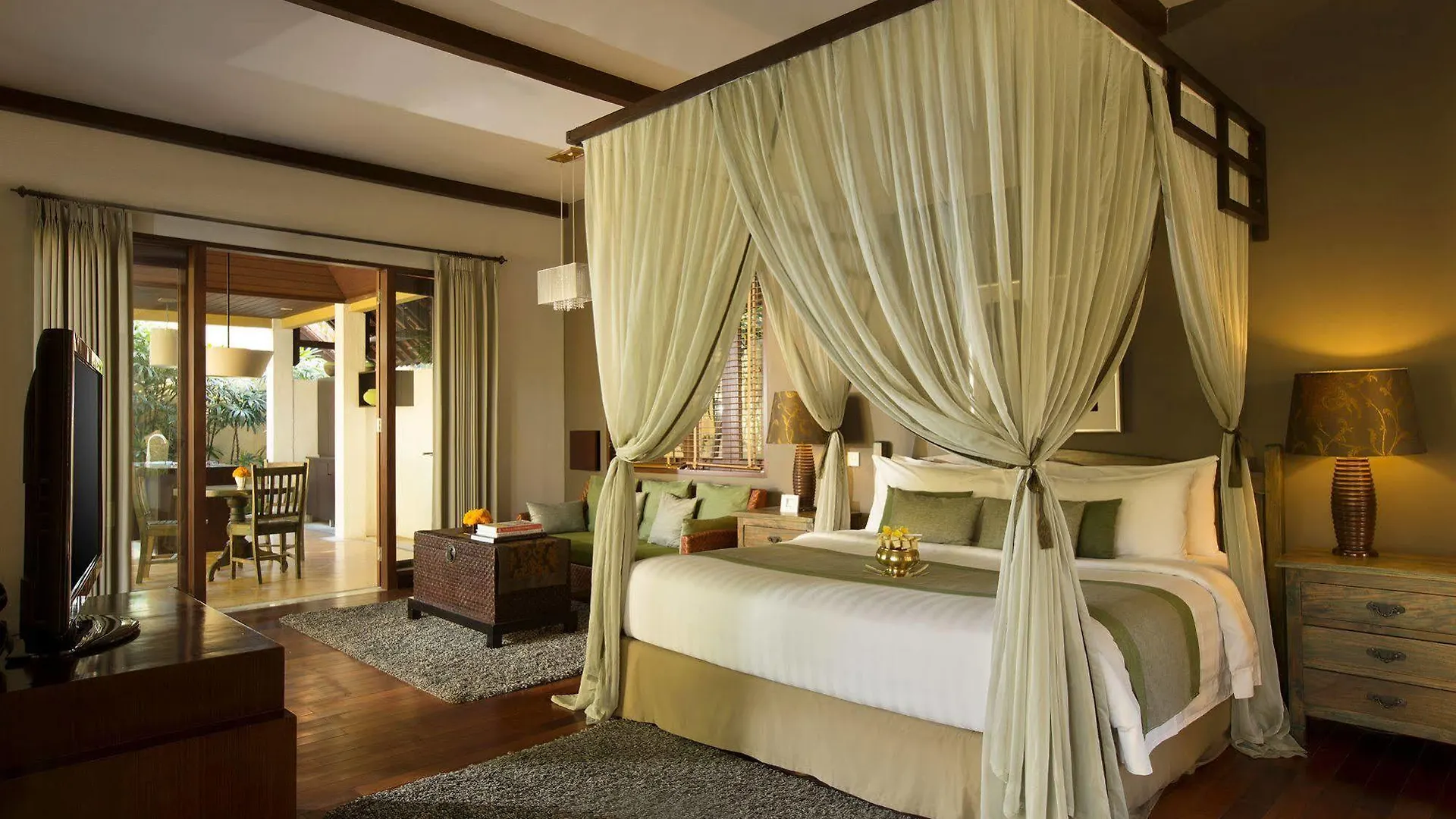 Alaya Dedaun Kuta Villa Legian