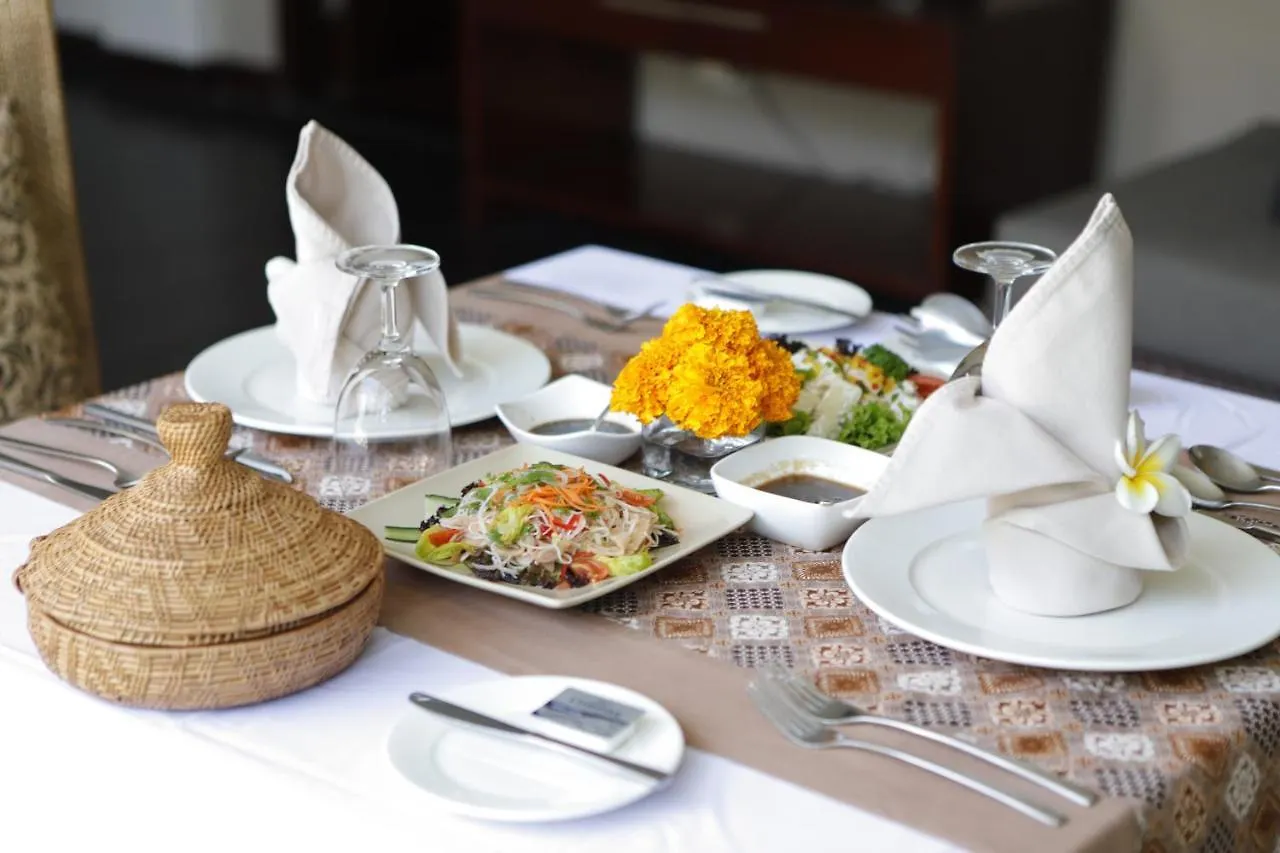 Alaya Dedaun Kuta Villa Legian